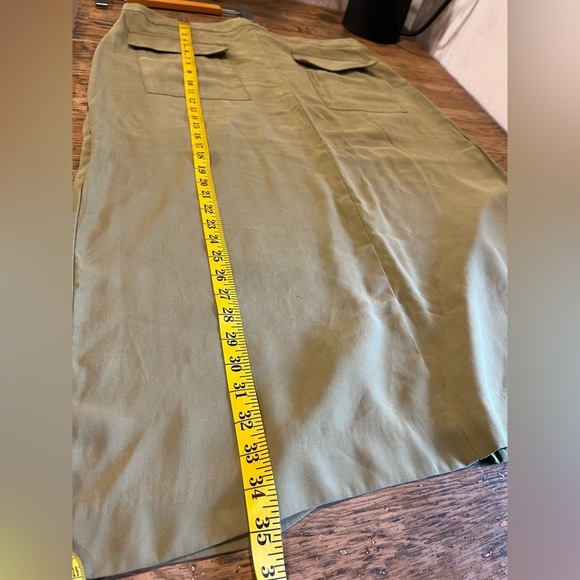 Khaki Pencil Skirt – C&A – EUR 46 💚 - Picture 5 of 9